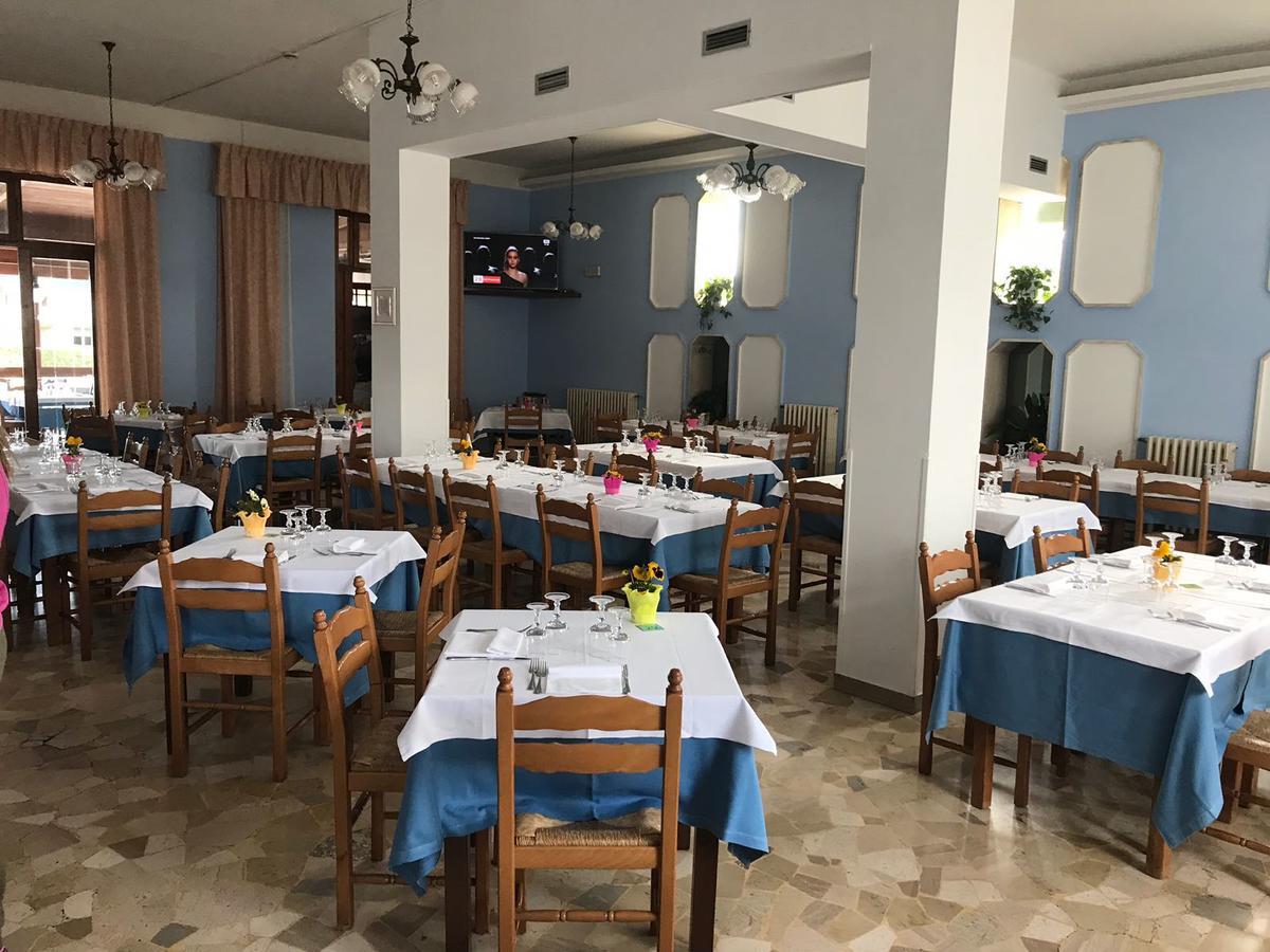 Motel Boston Silvi Marina Εξωτερικό φωτογραφία
